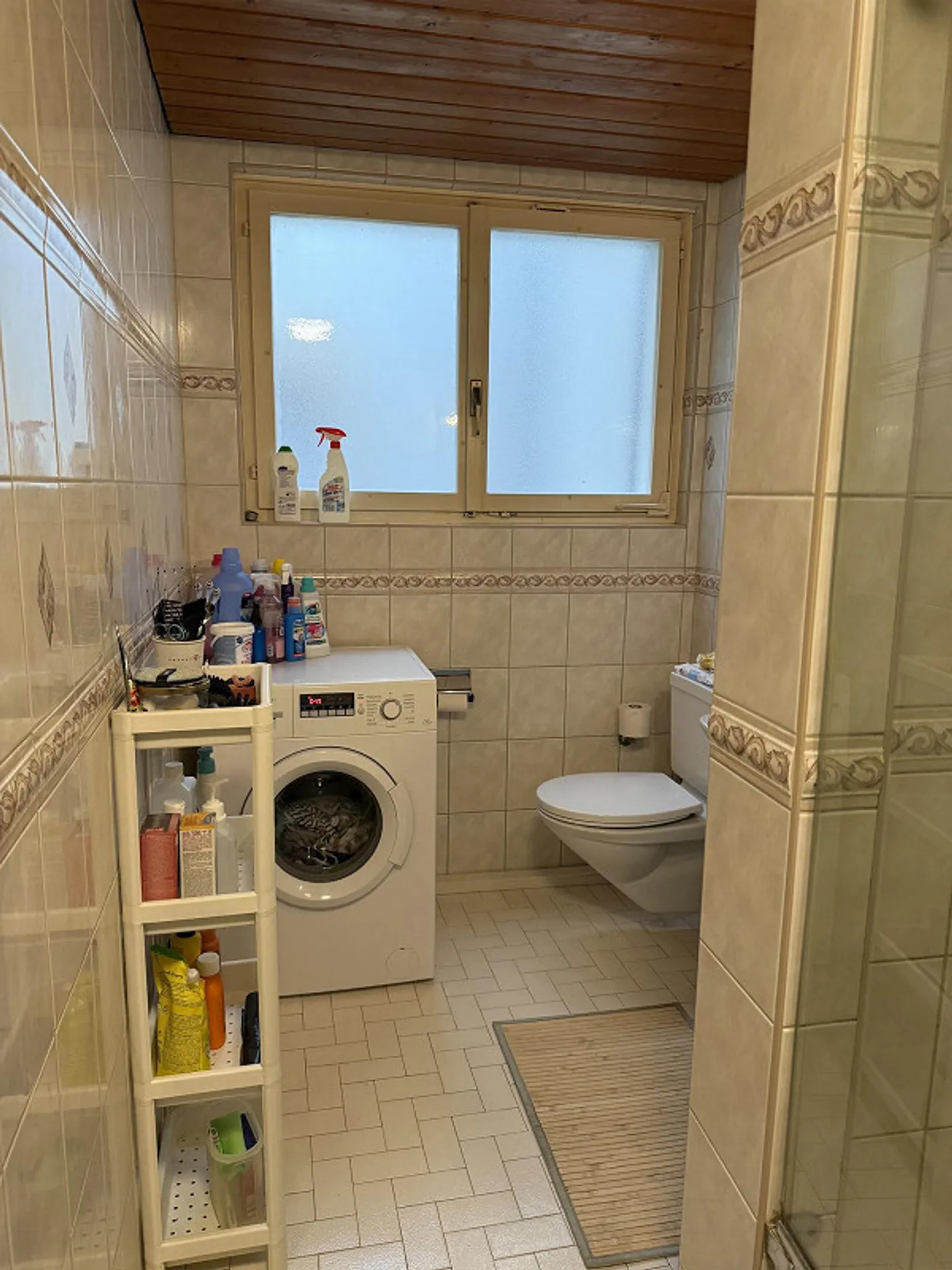 Ampio appartamento di 1,5 stanze in affitto nel centro città - Foto 8 di 8