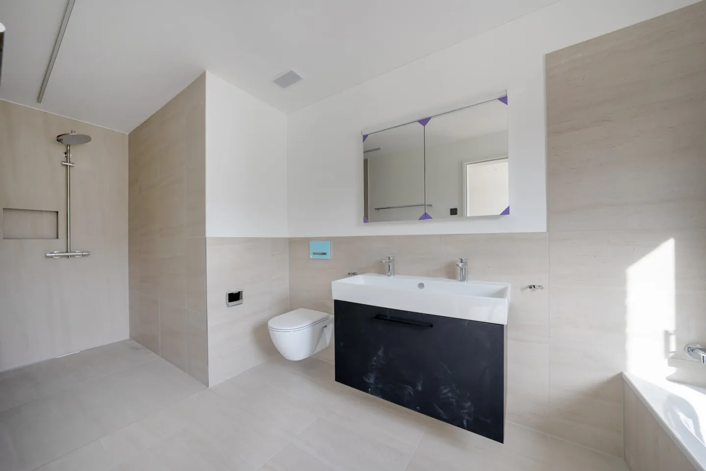 Appartamento da sogno con bella loggia e vista sulle montagne - Foto 7 di 11