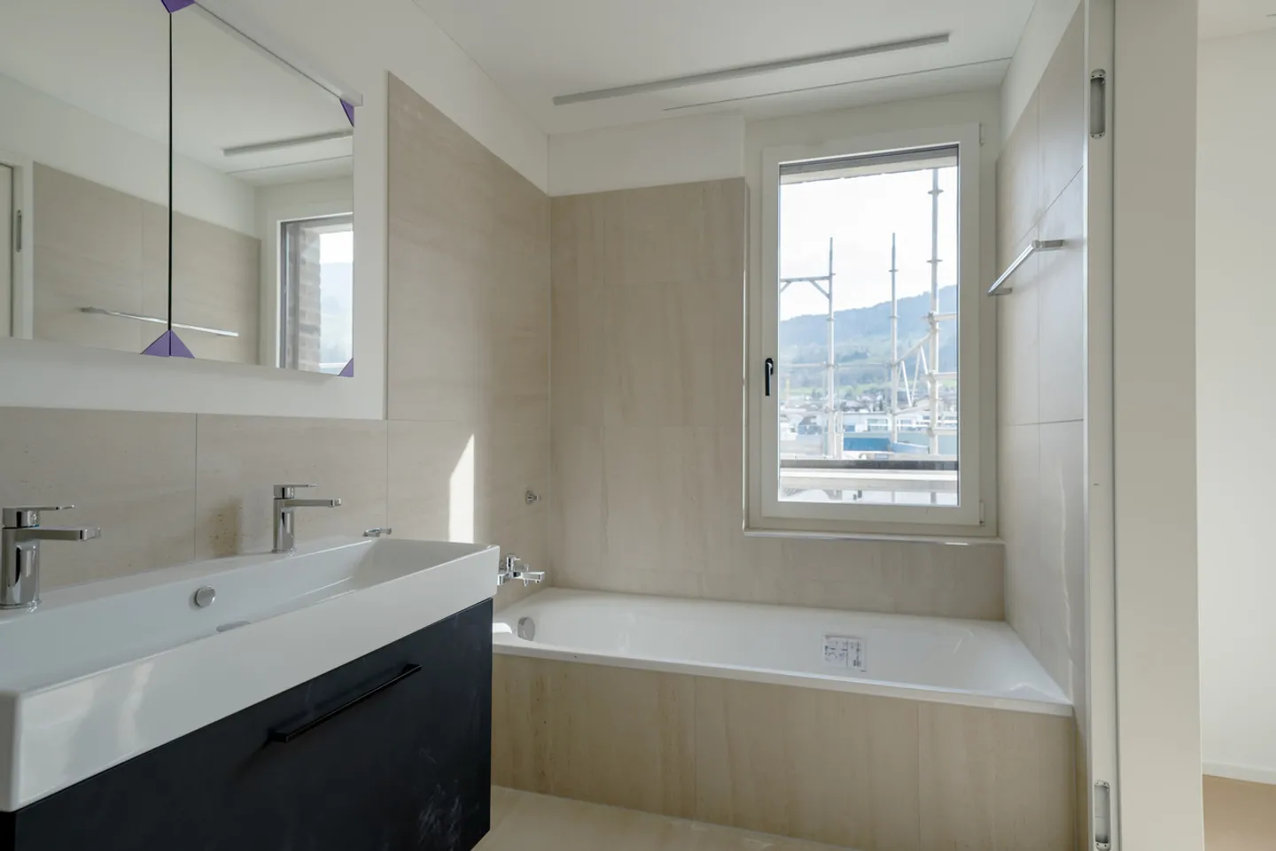 Appartamento da sogno con bella loggia e vista sulle montagne - Foto 8 di 11