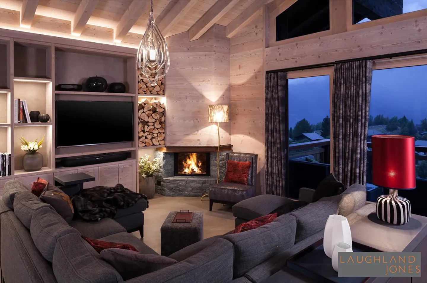 Ideale posizione di fronte alla pista di pattinaggio all'aperto di Nendaz e all'Hôtel Nendaz 4 Vallées & SPA, la residenza di prestigio The Haven (H4VEN) offre un rifugio di pace nel cuore della stazione ... - Foto 2 di 9