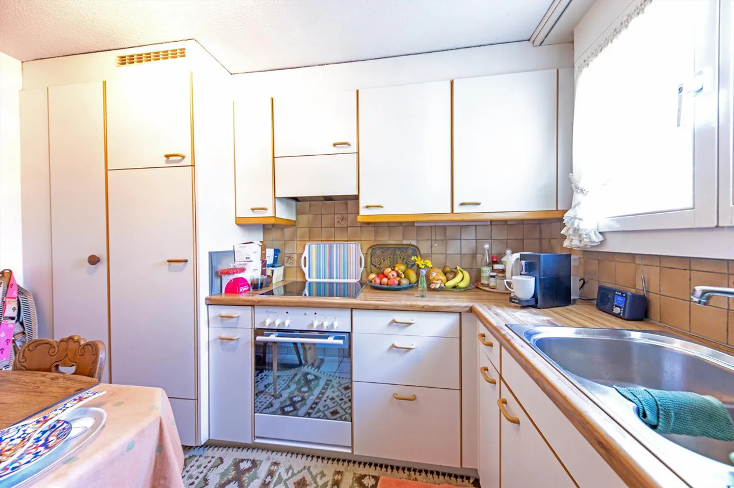 Vivere nel verde: Incantevole casa unifamiliare di 5,5 stanze - Foto 7 di 14
