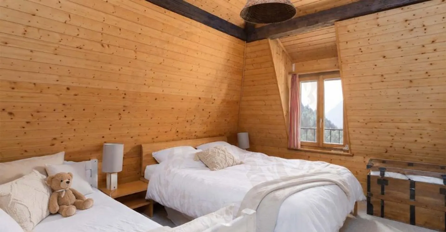 Charmant Appartement Sous Comble à Morcles - Photo 8 sur 12