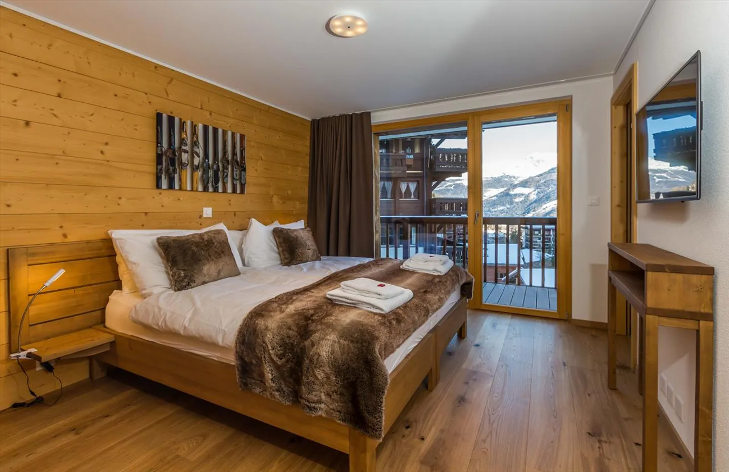 Les Rahâs – A quality alpine village apartment residence in one of the most beautiful high altitude valleys in the Alps. - Photo 1 of 9