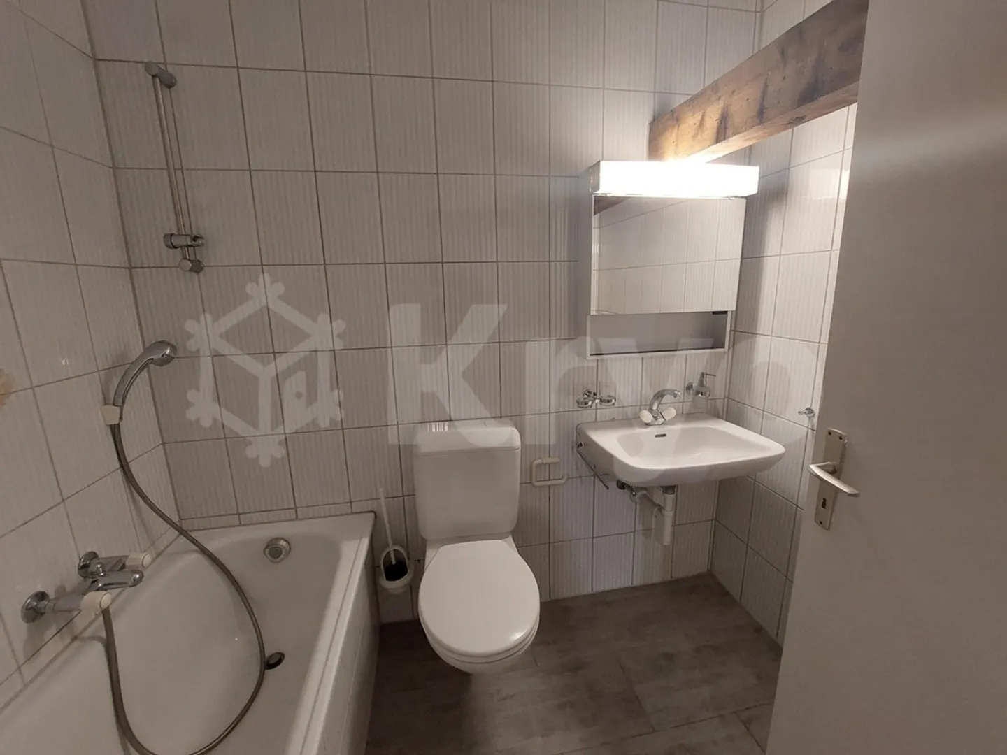 SCHÖNE 3.5-ZIMMER-DUPLEX-WOHNUNG MIT CHARME - Foto 6 von 9