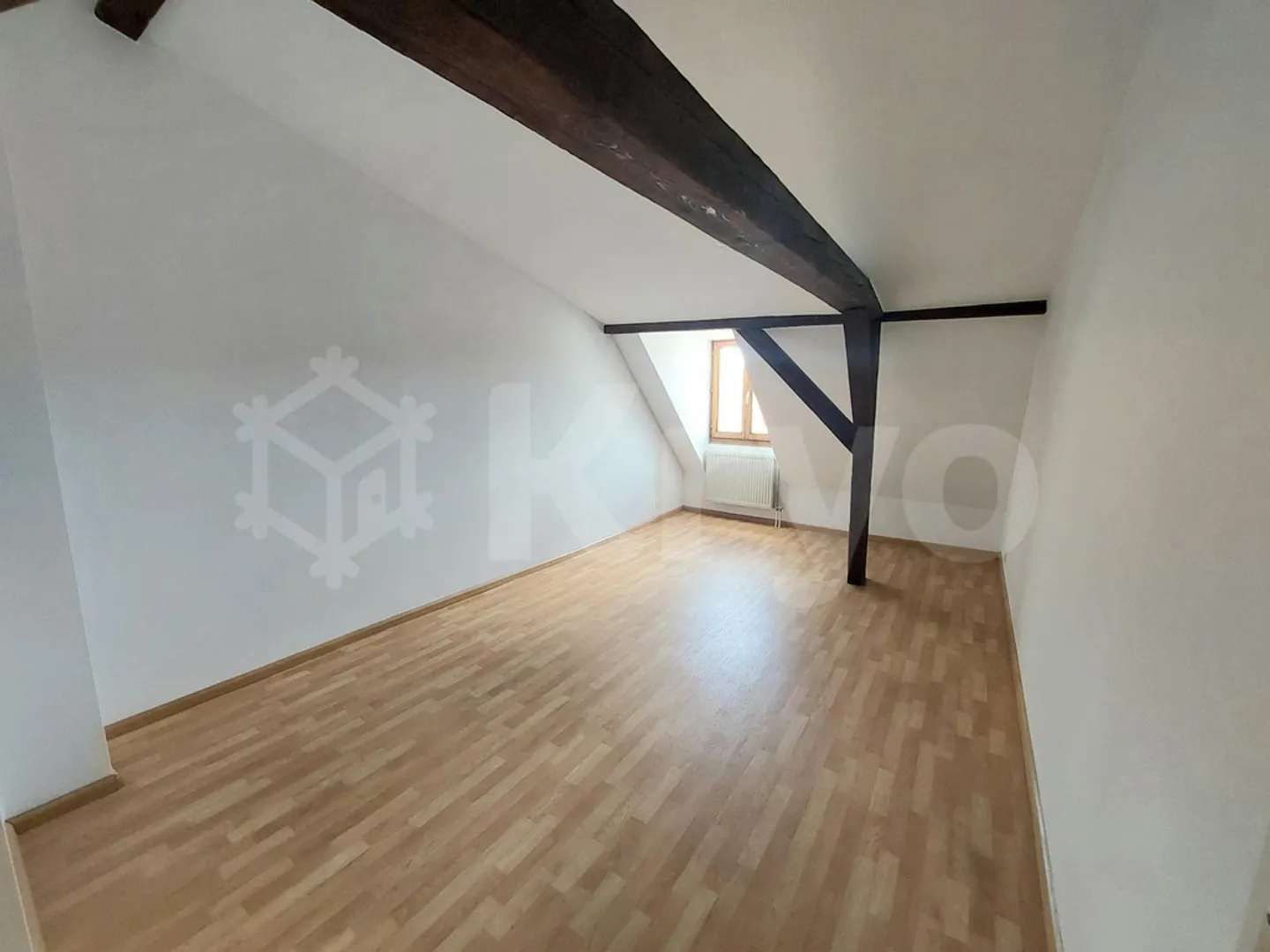 SCHÖNE 3.5-ZIMMER-DUPLEX-WOHNUNG MIT CHARME - Foto 8 von 9