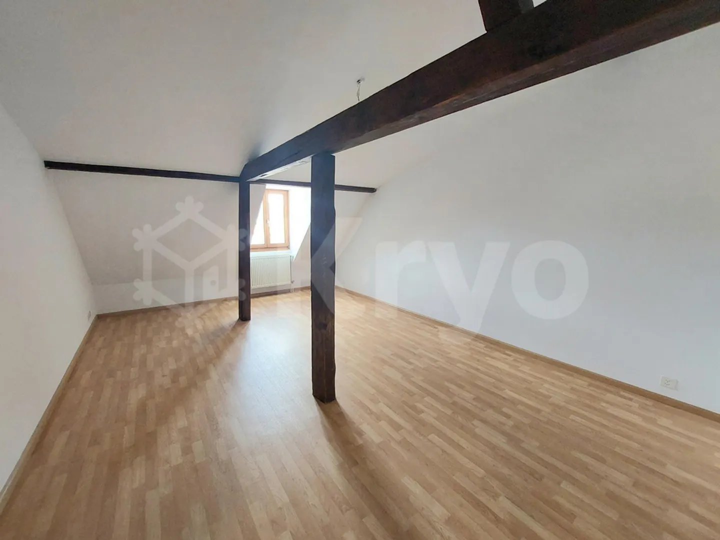SCHÖNE 3.5-ZIMMER-DUPLEX-WOHNUNG MIT CHARME - Foto 7 von 9