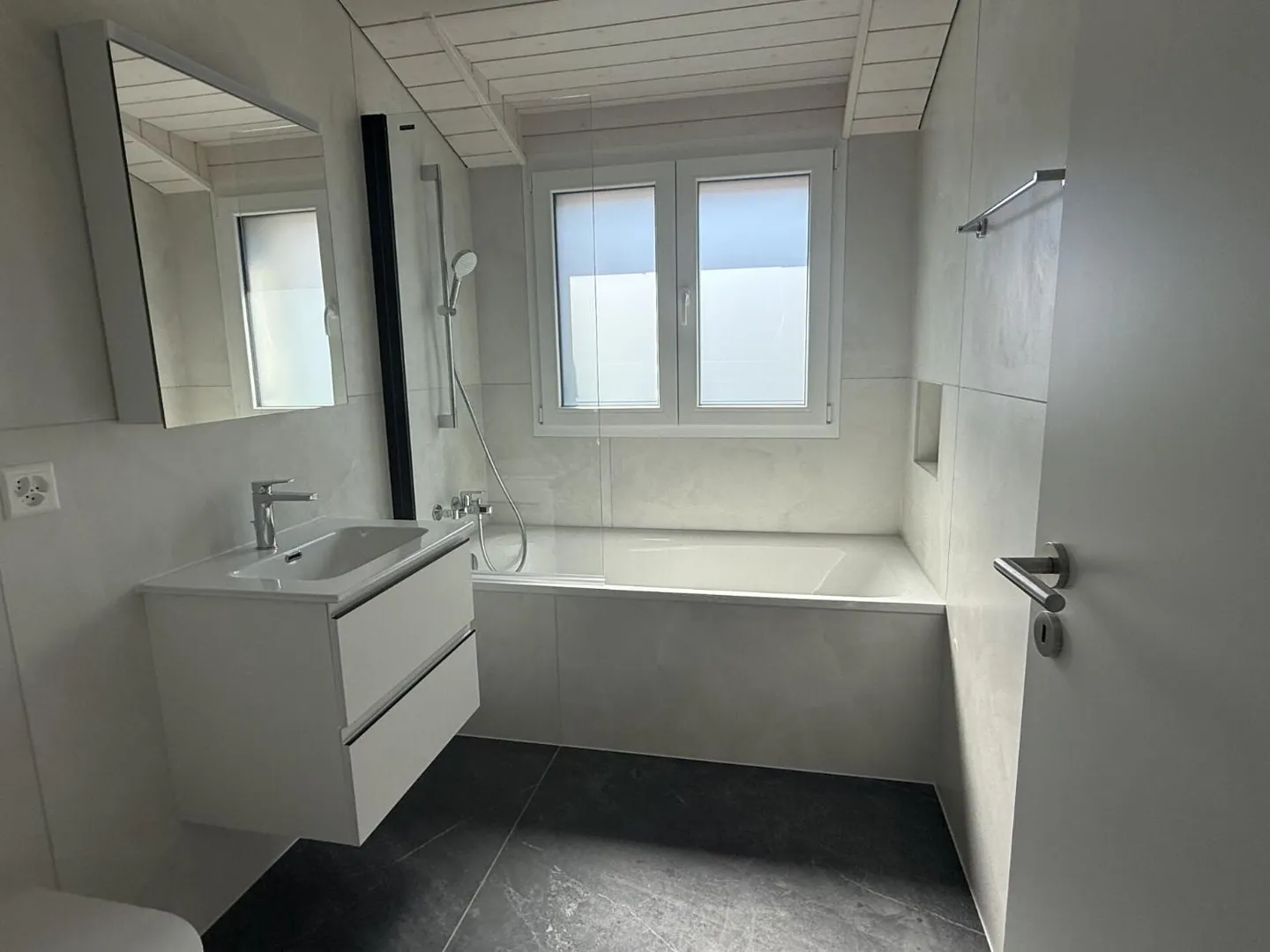 Villa Moderne avec Vue Lac - Photo 6 sur 11