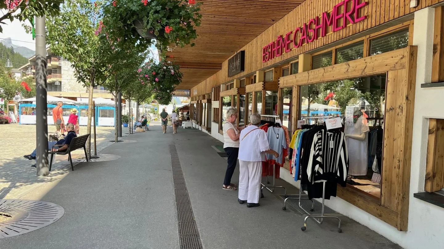 Spazi commerciali nel centro di Montana - Foto 4 di 11