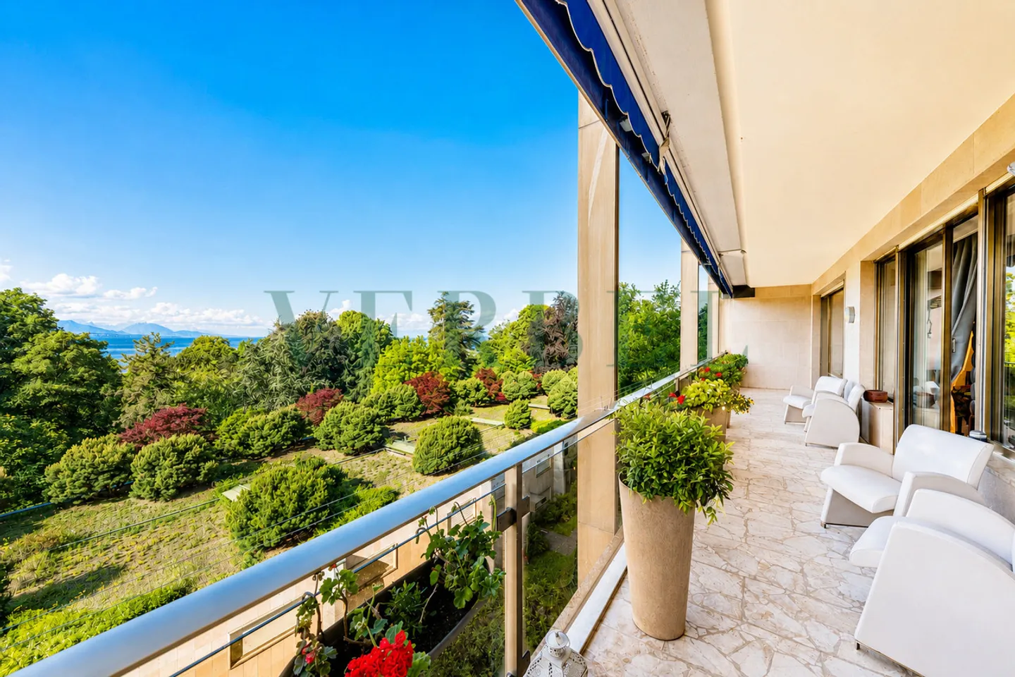 Exceptional Apartment in Lausanne - Ouchy - Photo 1 of 14