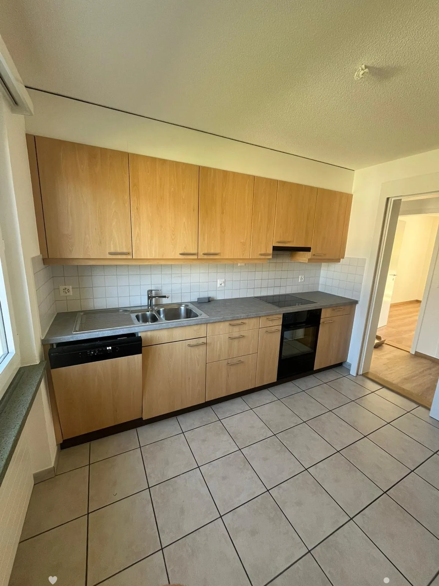 Appartamento affascinante 3.5 locali con balcone a Biel/Bienne - Foto 2 di 13