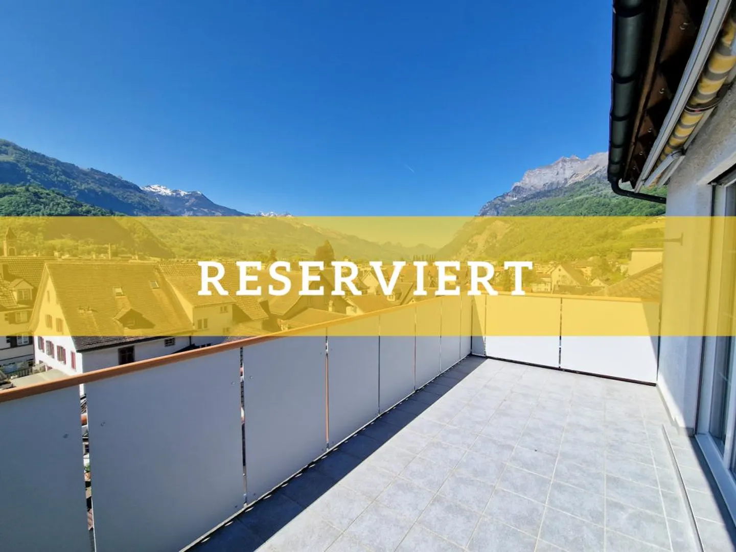 Move in and enjoy - completely renovated 3-room penthouse apartment ... - Photo 1 of 13