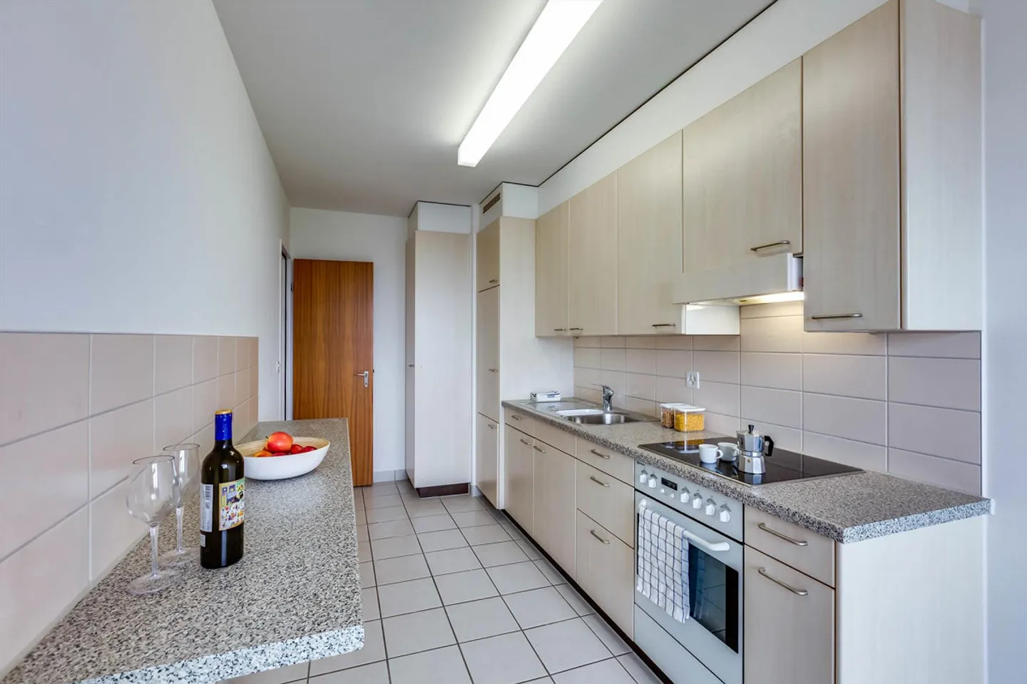 Appartamento luminoso con ottimale disposizione degli spazi e regalo di benvenuto! - Foto 9 di 12