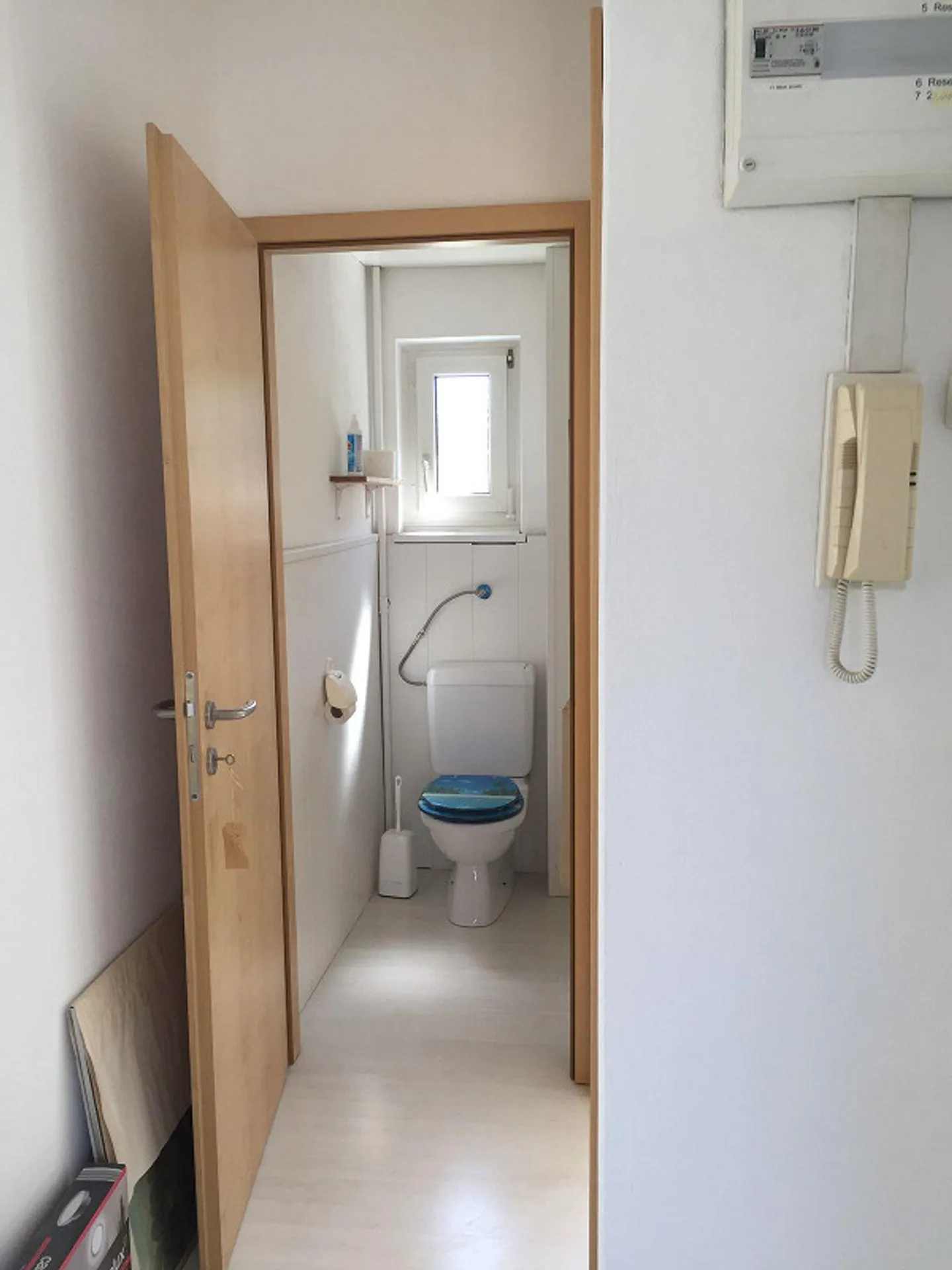 Petit beau immeuble multifamilial avec trois appartements loués - Photo 10 sur 13
