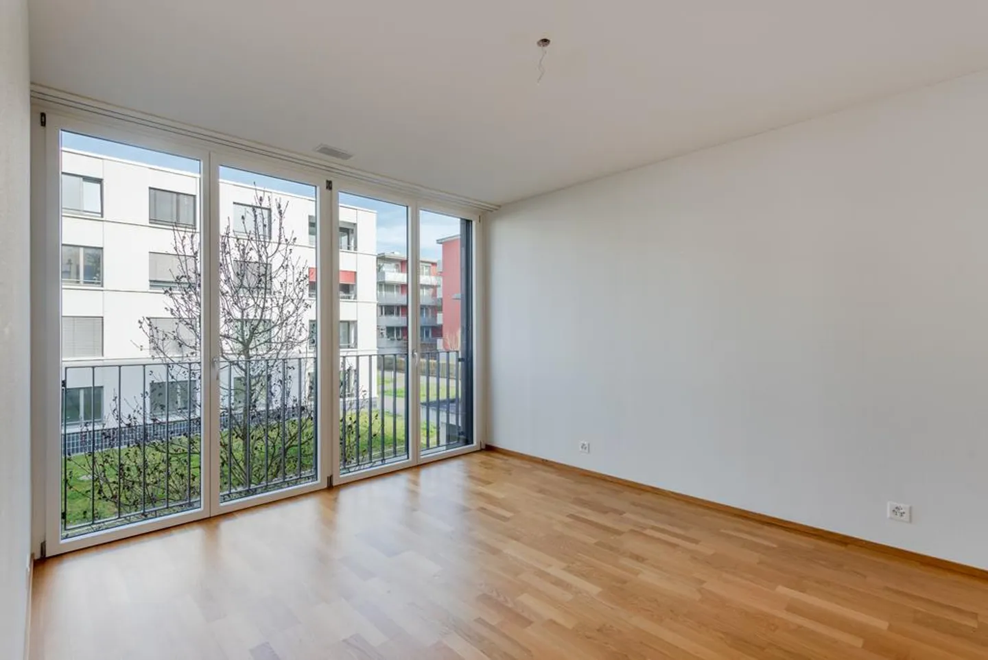 Appartamento accogliente di 3,5 stanze con balcone a Berna Brünnen - Foto 7 di 11