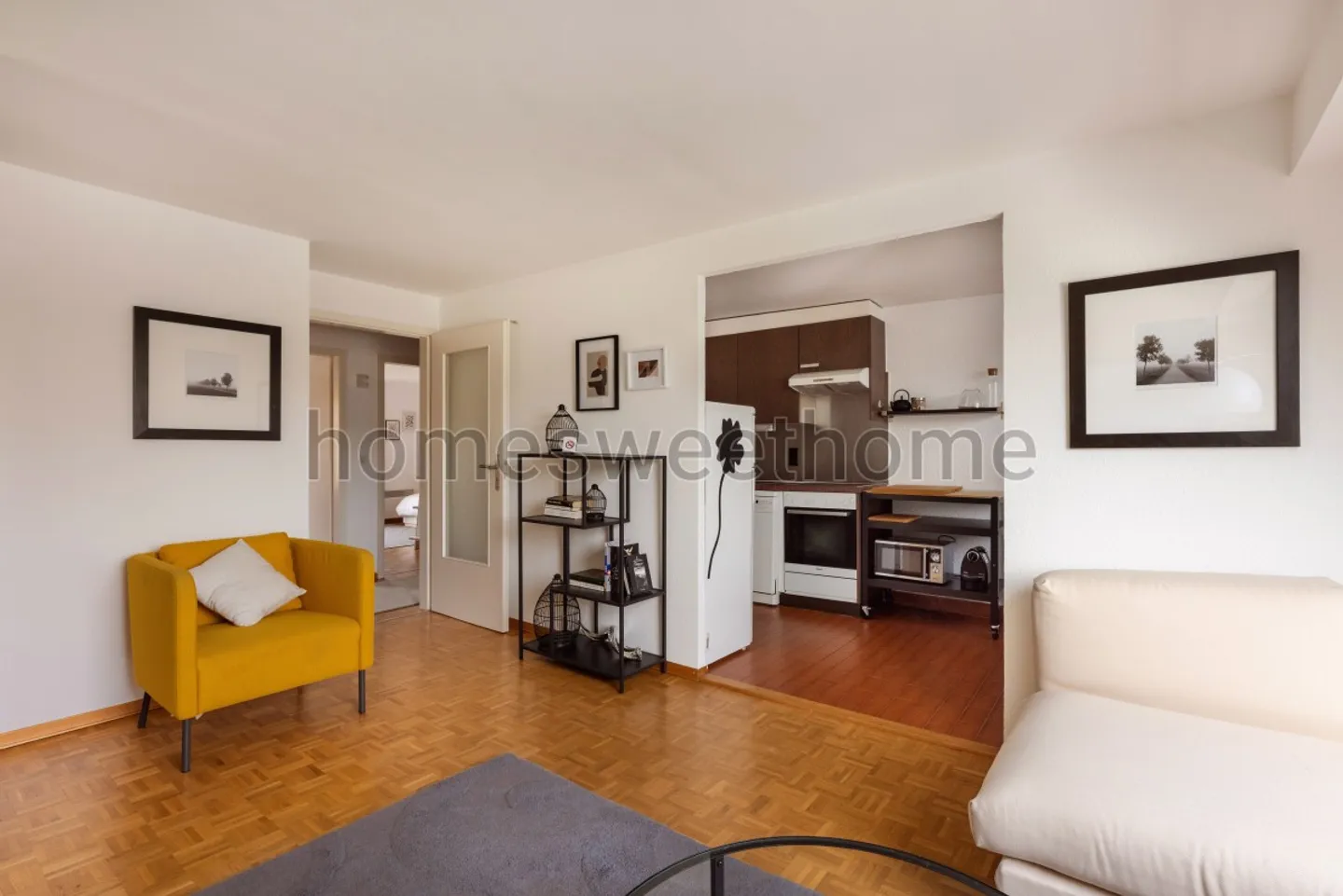 Appartamento arredato con 4 stanze - Foto 2 di 8