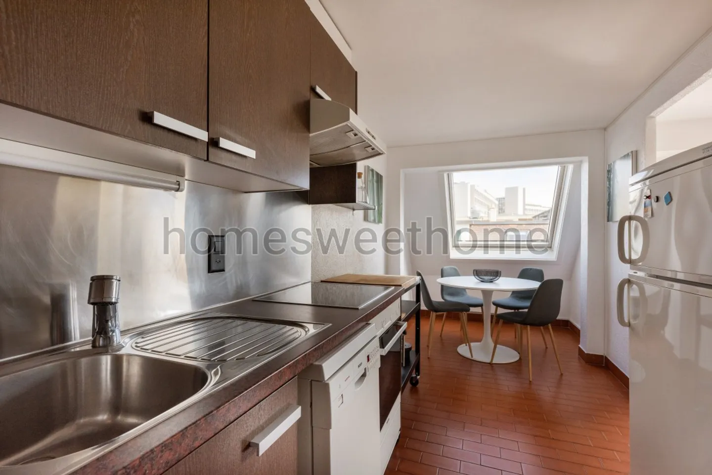 Appartamento arredato con 4 stanze - Foto 3 di 8