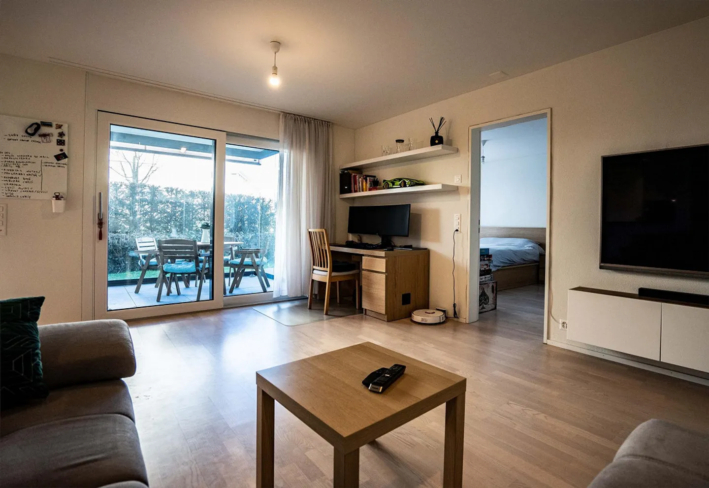 Modern 3.5-room apartment with winter garden and terrace - Photo 4 of 16