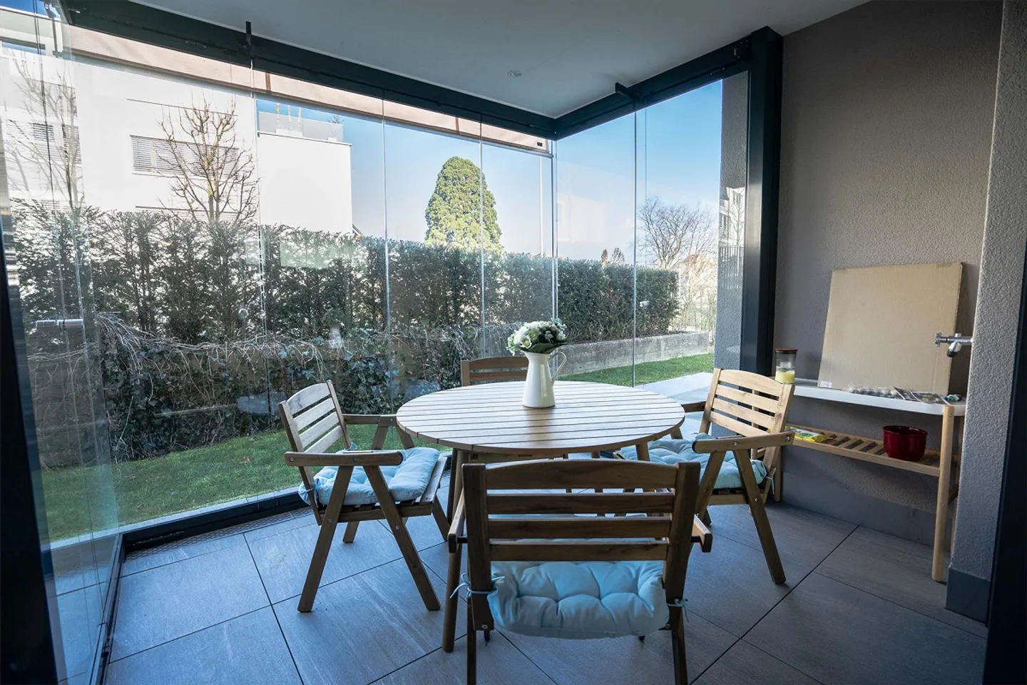 Modern 3.5-room apartment with winter garden and terrace - Photo 13 of 16