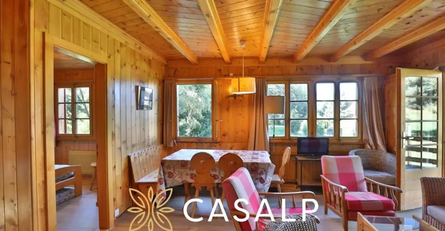 Authentisches Chalet in der Nähe des Golfplatzes Crans - Foto 1 von 12