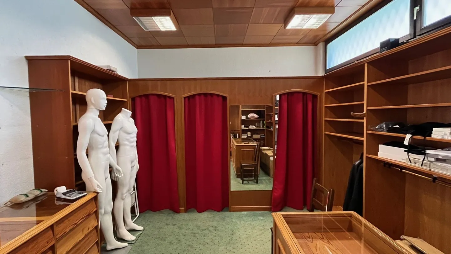 Spazi commerciali nel centro di Montana - Foto 10 di 11