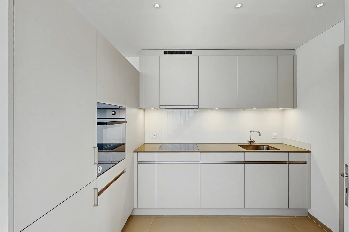 Appartement individuel moderne à Zurich avec une grande terrasse sur le toit ! - Photo 7 sur 10