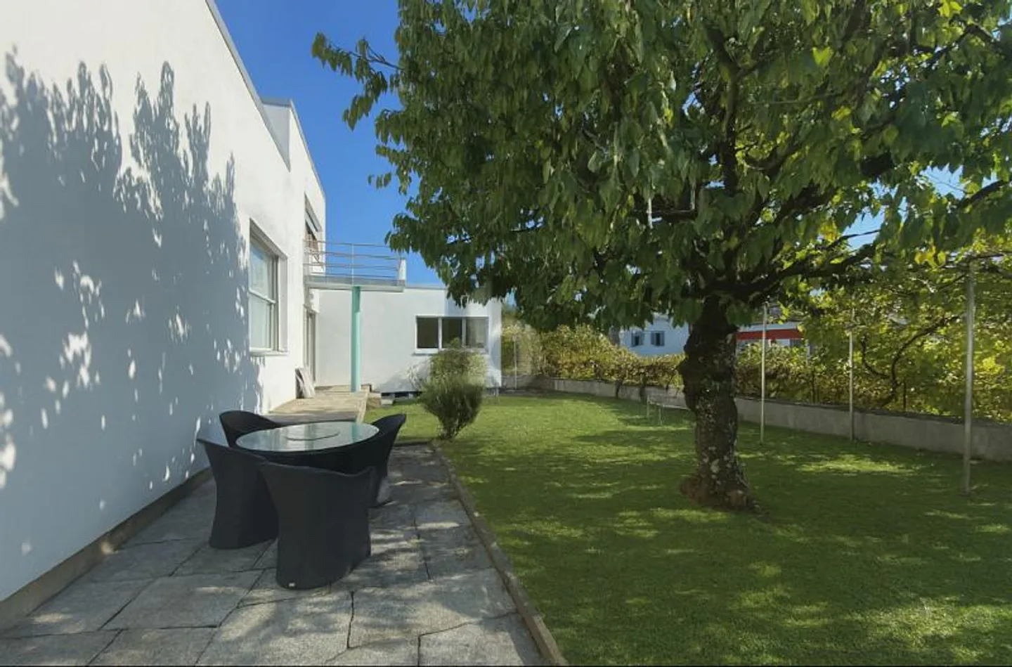 VILLA CLASSÉE AVEC PANORAMA SUR LE LÉMAN - Photo 2 sur 6