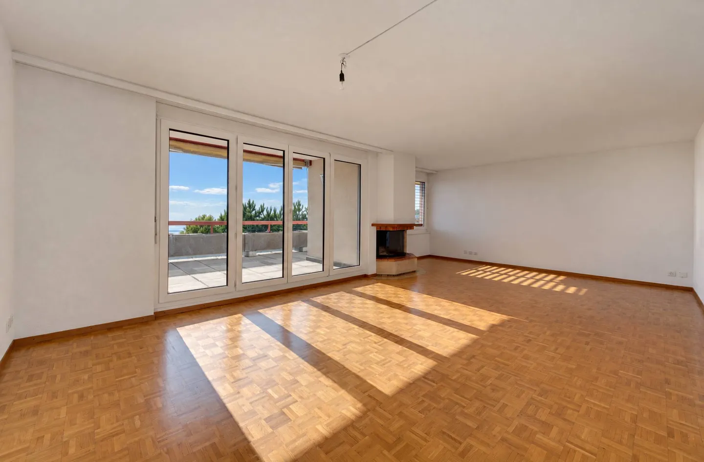 Appartement ensoleillé avec vue sur le lac - Photo 2 sur 11