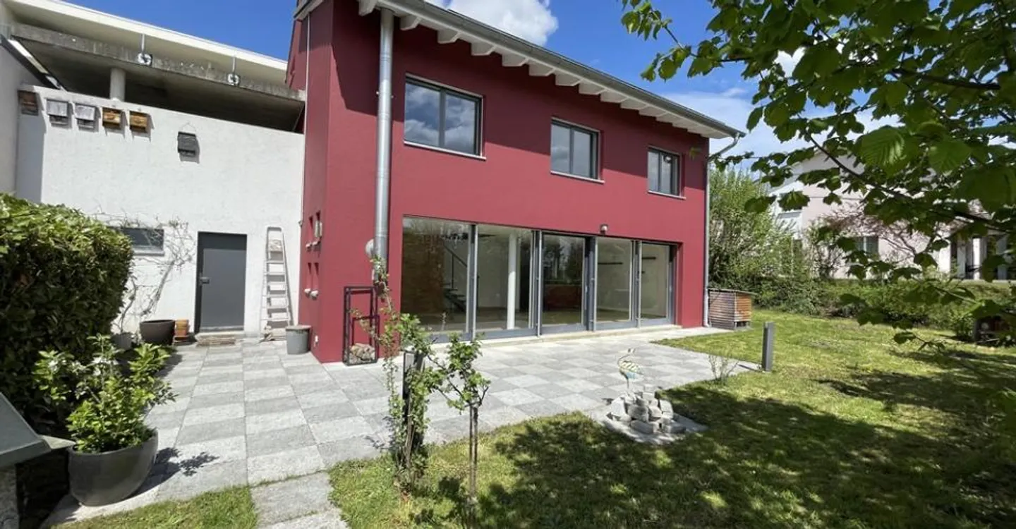 Charming Family Villa in Delémont - Photo 1 of 11