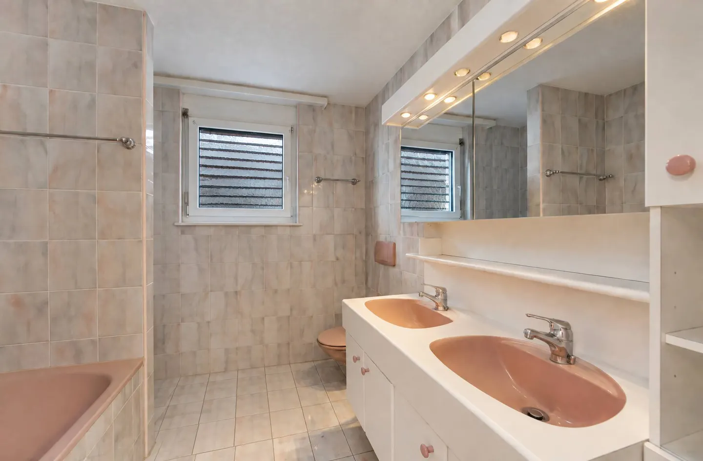 Appartement ensoleillé avec vue sur le lac - Photo 10 sur 11