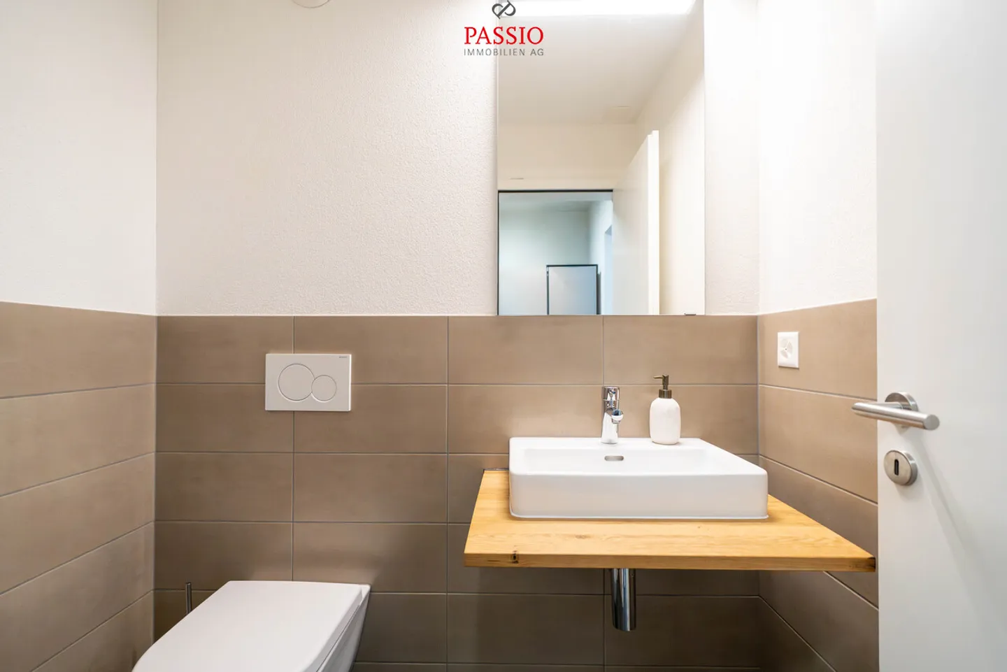 Modernes 5-Zimmer-Reihenmittelhaus mit Dachterrasse und Panoramasicht - Photo 22 of 39