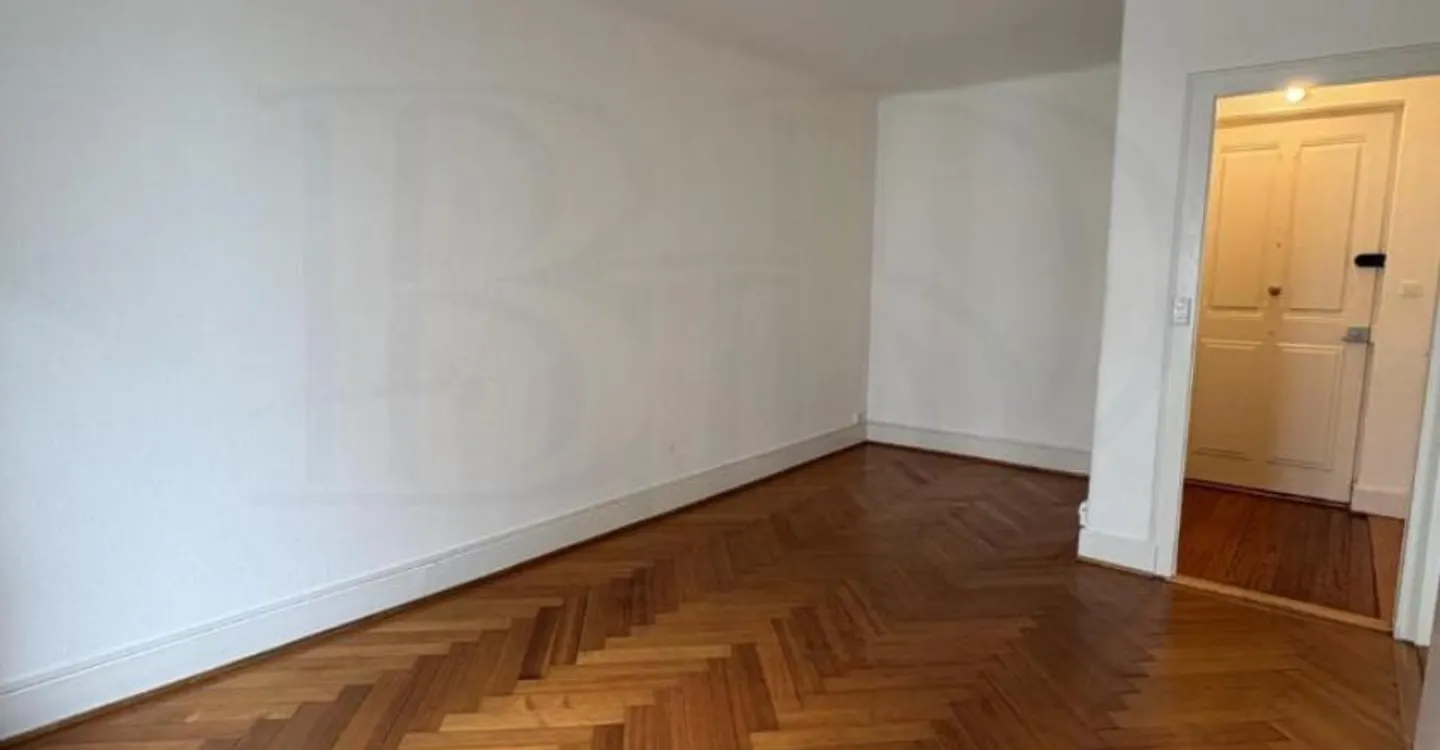 2-Zimmer-Wohnung im 5. Stock - Foto 2 von 5