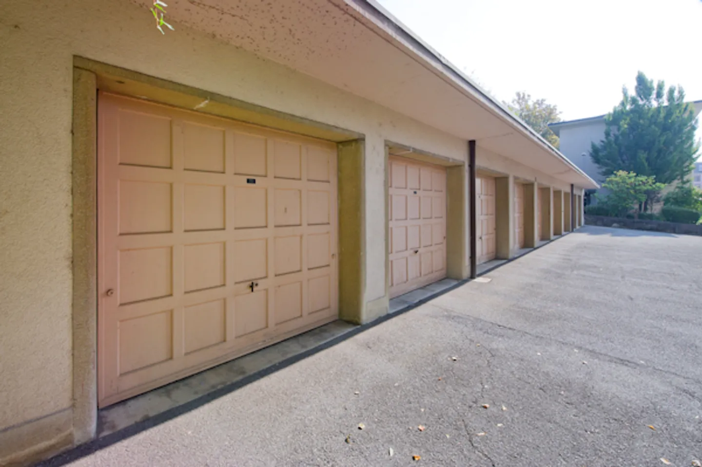 Garage / Box à louer! - Photo 3 sur 3