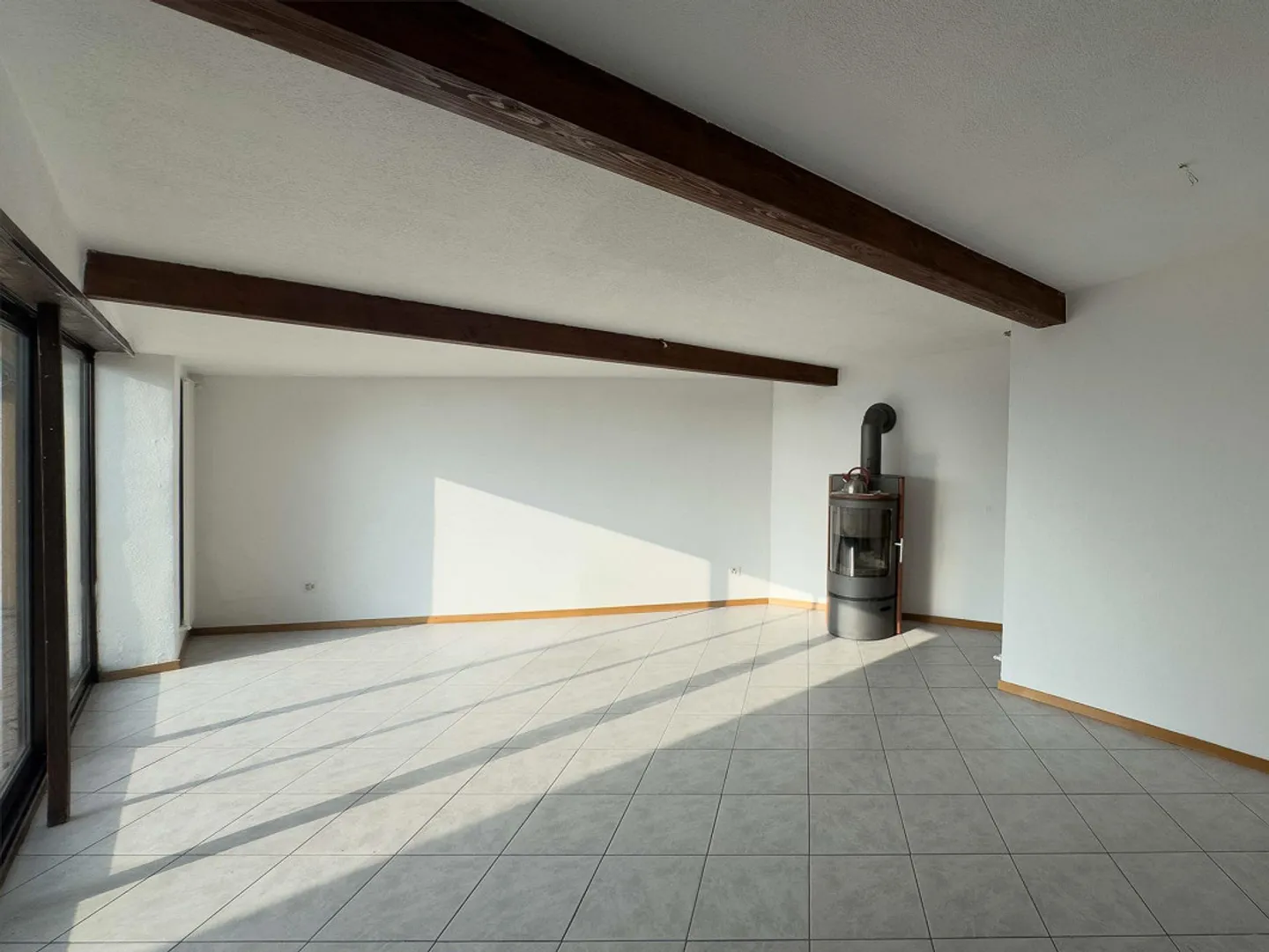 Grande maison unifamiliale dans le vert à Aranno - Photo 6 sur 9