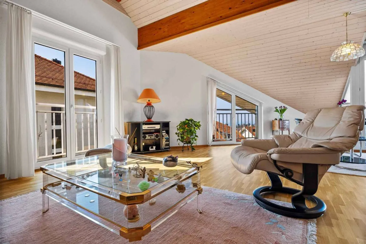 Bright 4.5-room apartment in Belmont-sur-Lausanne - Photo 2 of 10