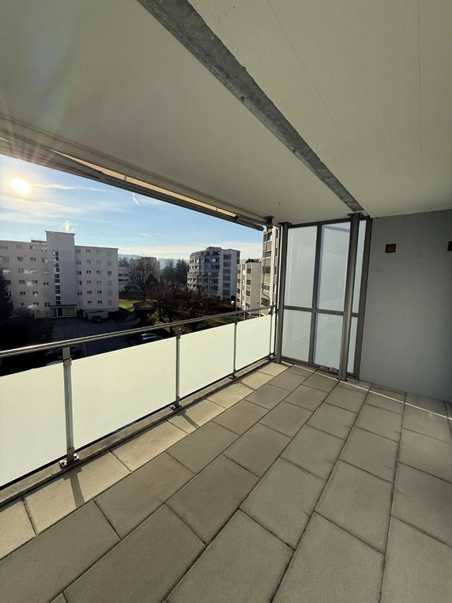 Appartement 3 pièces avec grand balcon couvert - Photo 7 sur 8