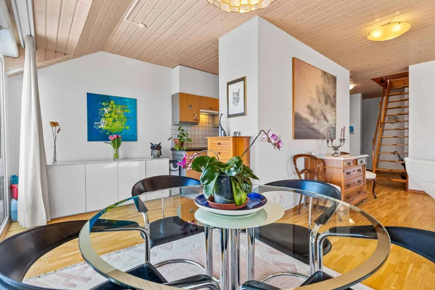 Bright 4.5-room apartment in Belmont-sur-Lausanne - Photo 3 of 10