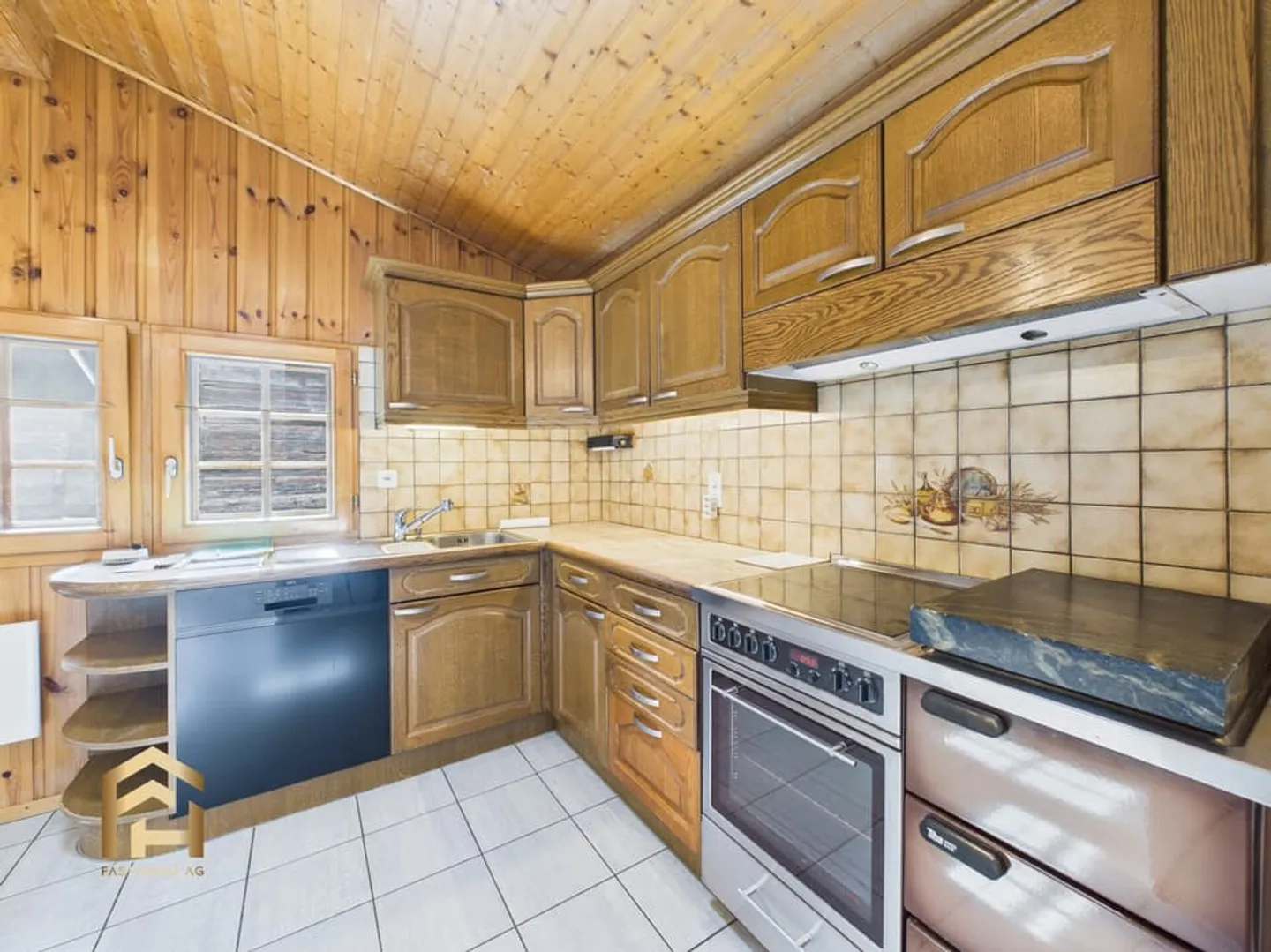 Charming 4.5-room apartment with expansion potential in the village - Photo 2 of 13