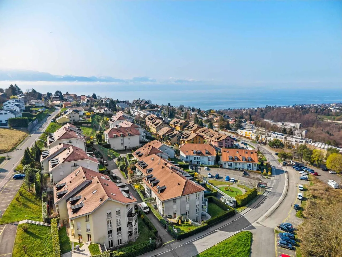 Bright 4.5-room apartment in Belmont-sur-Lausanne - Photo 1 of 10