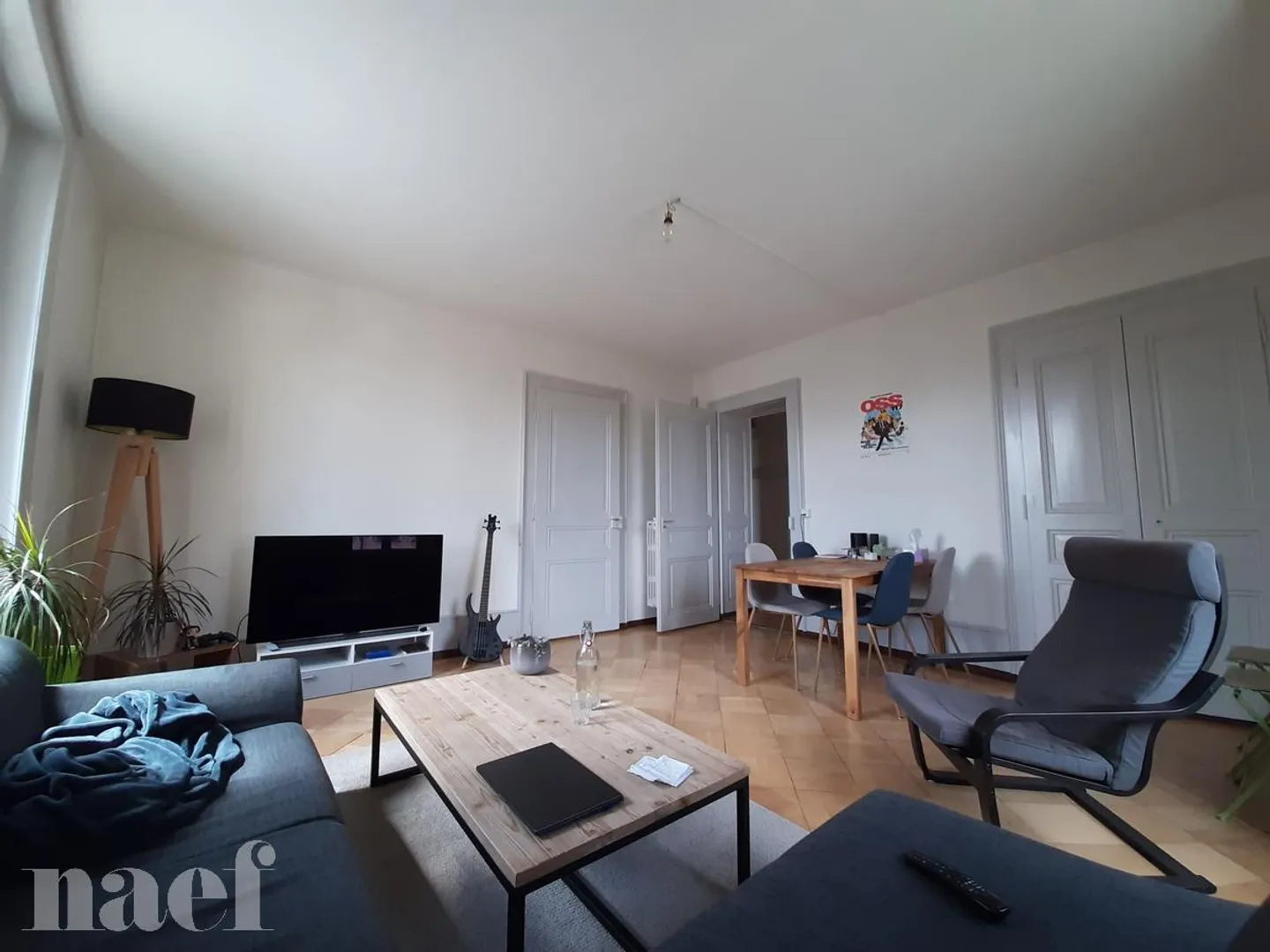 3 Camere con Balcone in un Quartiere Tranquillo - Foto 3 di 11