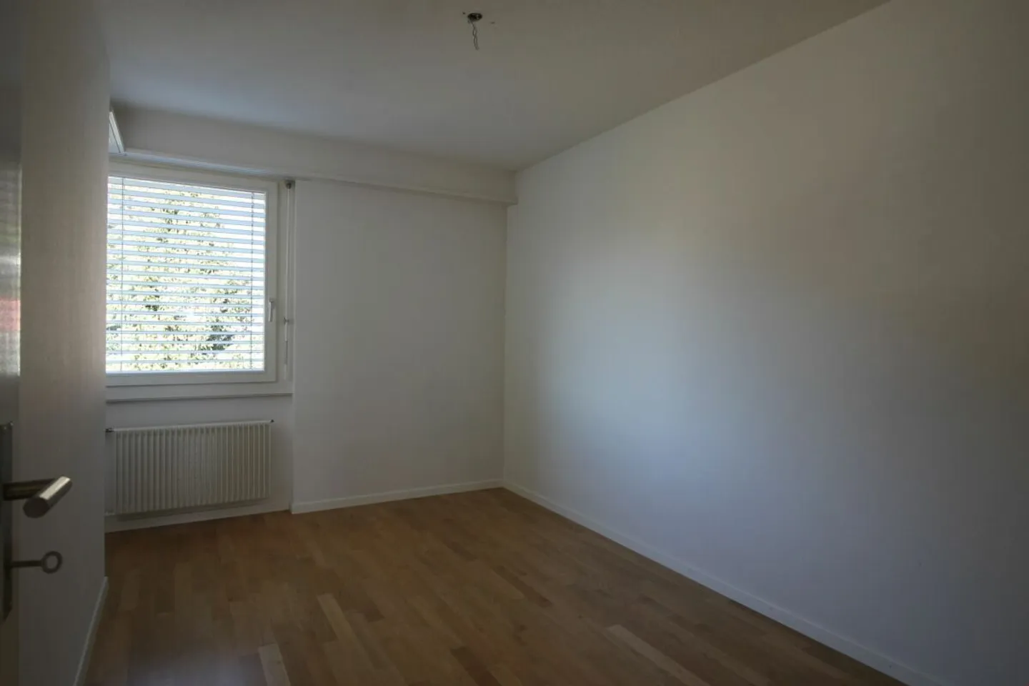 3-room apartment, 1st floor, no lift, two small balconies - Photo 3 of 7