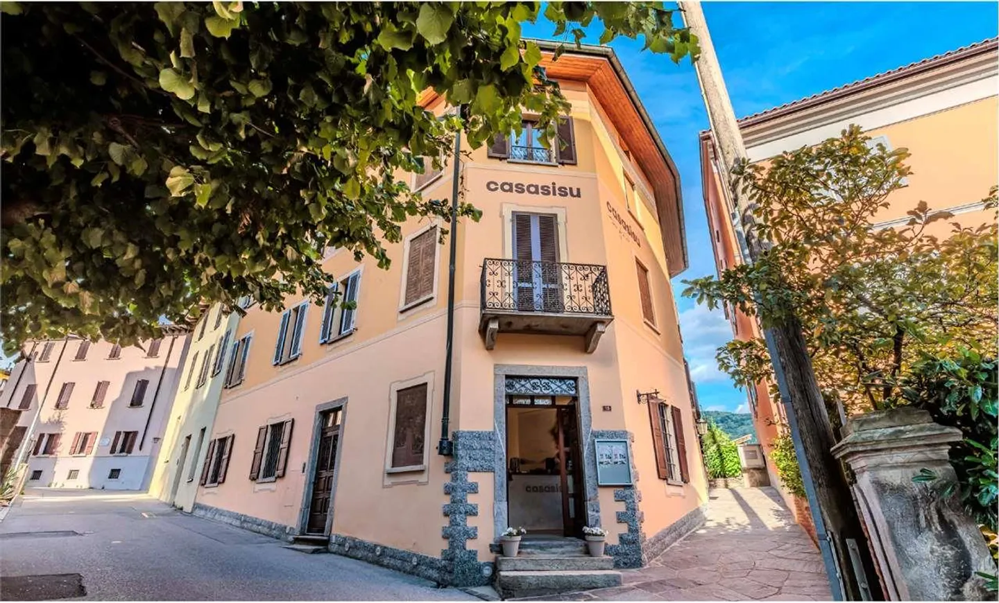 BOUTIQUE HOTEL - REAL ESTATE INVESTMENT OPPORTUNITY - Photo 2 of 13