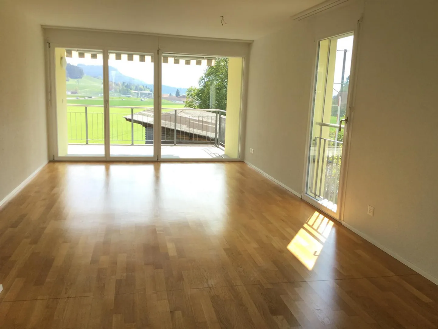 Charmante Wohnung mit Alpenblick - Foto 4 von 7