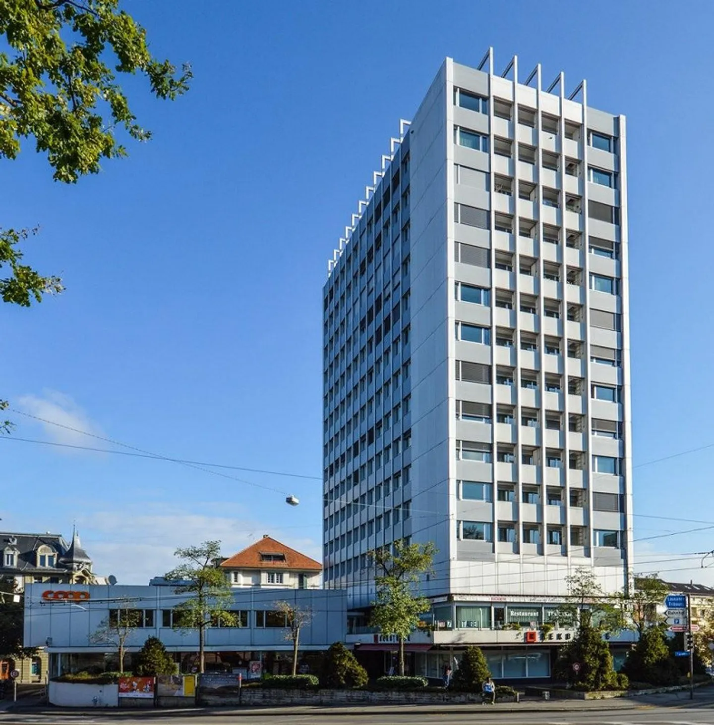 Appartement moderne de 2,5 pièces avec vue - Photo 1 sur 7