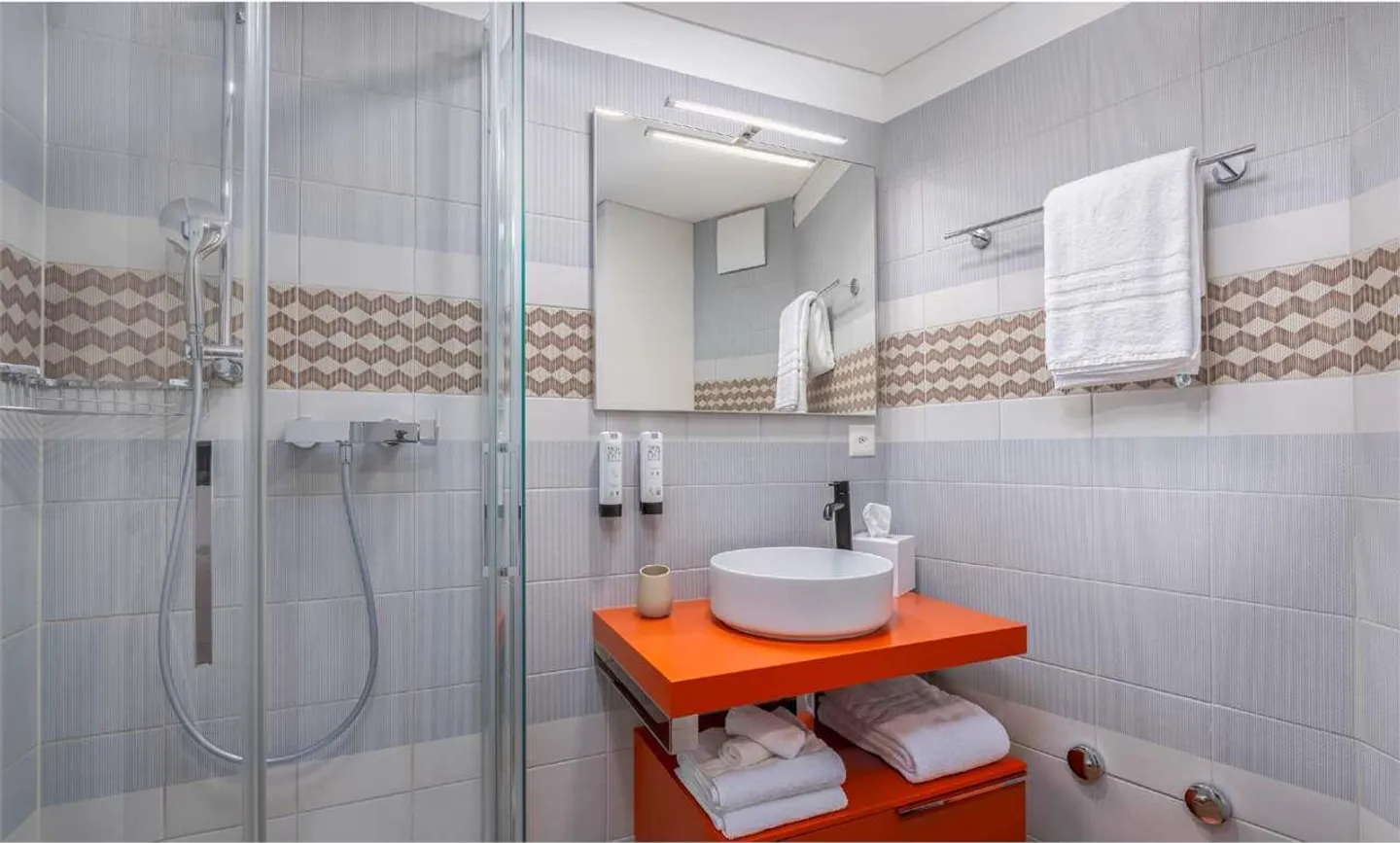 BOUTIQUE HOTEL - REAL ESTATE INVESTMENT OPPORTUNITY - Photo 13 of 13