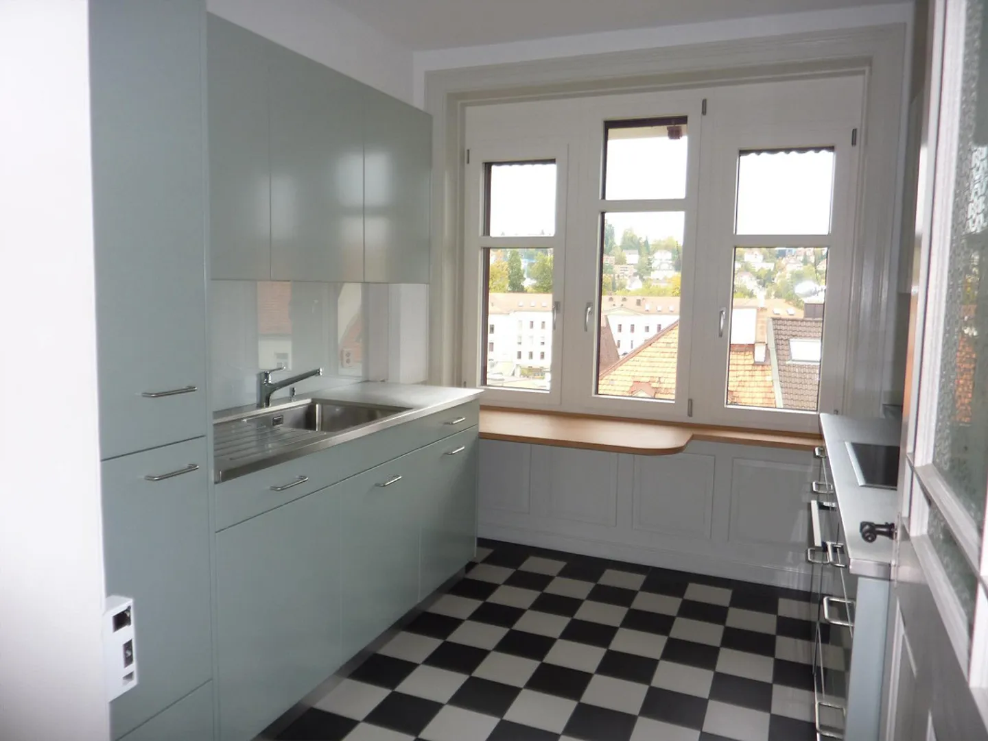 Art Nouveau Apartment in a Sought-After Location, Near the Old Town - Photo 2 of 13