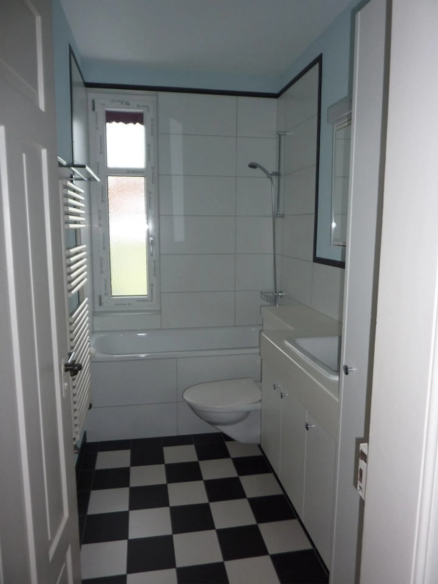 Art Nouveau Apartment in a Sought-After Location, Near the Old Town - Photo 4 of 13