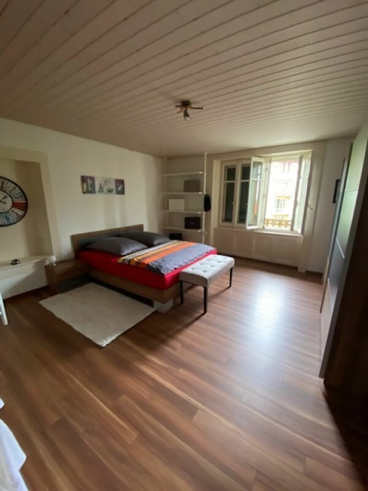 Bel appartamento di 4 stanze al 3° piano - Chemin de Creuze 1, St-Blaise - Foto 8 di 11