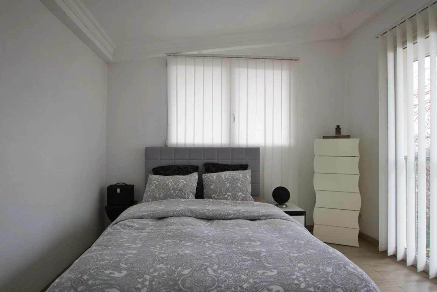 House with 5 rooms and double basement + swimming pool - Photo 9 of 15