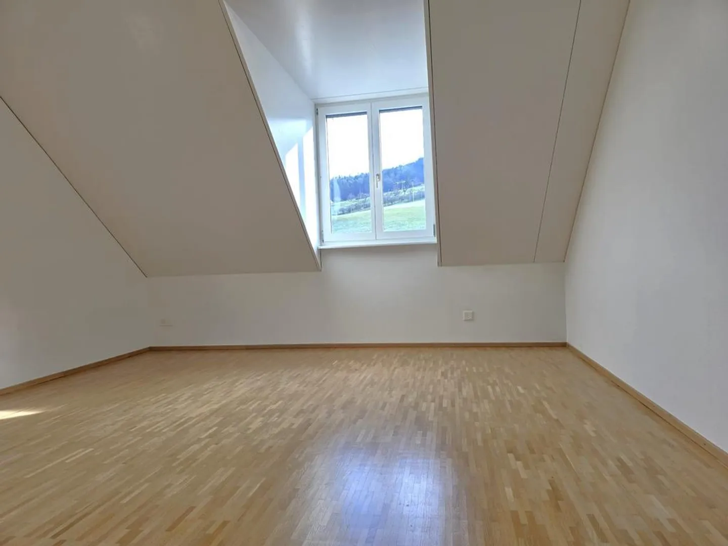 Appartamento moderno spazioso su due livelli - Foto 7 di 9