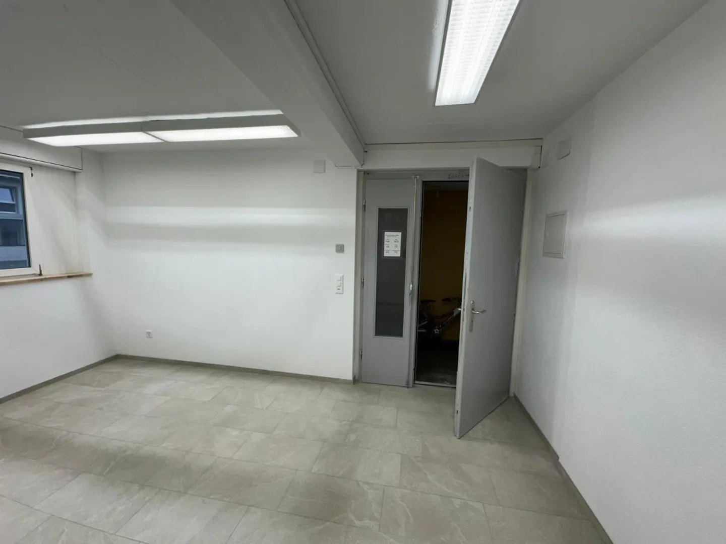 Espace de vente - Photo 3 sur 5